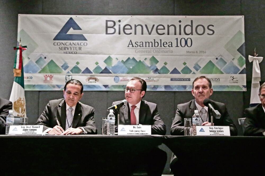 Luis Videgaray, secretario de Hacienda, asistió a la reunión de la Concanaco-Servitur para la toma de protesta de su cómite ejecutivo y consejo directivo para el periodo 2016-2017 (ALEJANDRA LEYVA. EL UNIVERSAL)