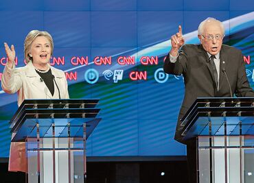 Hillary Clinton y Bernie Sanders condenan "racistas" palabras de Trump