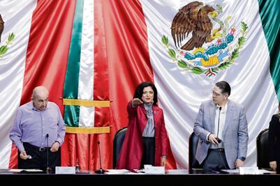 Reprochan a Frausto ser servil a Palacio Nacional
