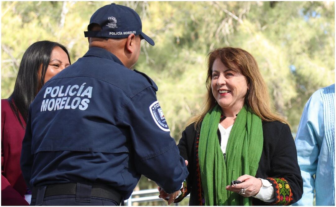 la gobernadora de Morelos, Margarita González Saravia durante la entrega de 50 nuevas patrullas a la Secretaría de Seguridad y Protección Ciudadana (3/01/2025). Foto: Especial