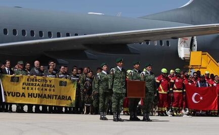 ¡Bienvenidos! Llegan al AIFA rescatistas y binomios caninos, tras misión de rescate en Turquía 