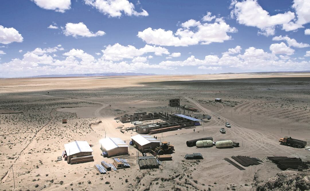 En países como Bolivia, el litio se encuentra en forma de salmuera, por lo que es relativamente fácil su explotación. Foto: Archivo/ AP.