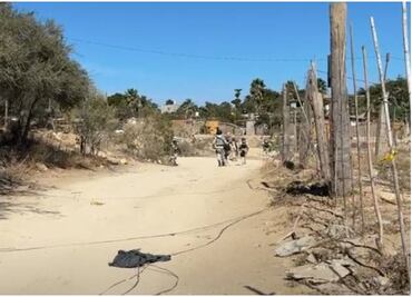 Hallan a mujer sin vida en un callejón en Los Cabos, BCS; investigan su identidad