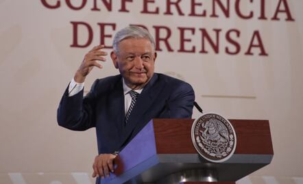 AMLO comparte anécdota de cuando se sometió a procedimiento en el cuello; evitó así operación de columna, recuerda