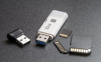 Así funcionan los condones USB que se conectan al celular