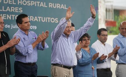 En Tierra Caliente, AMLO reta a delincuencia organizada