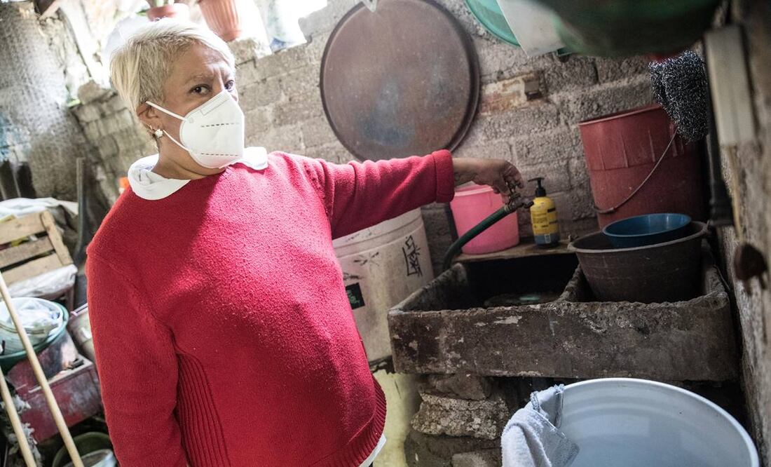 En el pueblo de San Bartolo Ameyalco, en Álvaro Obregón, los vecinos dijeron que el tandeo de agua llega a durar sólo tres horas, en dos días. Foto: Germán Espinosa/EL UNIVERSAL