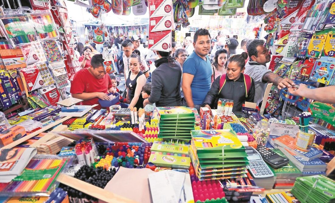 En las ferias, las empresas participantes ofrecen descuentos en la comercialización de útiles, libros, uniformes, mochilas y calzado (Foto: Archivo)