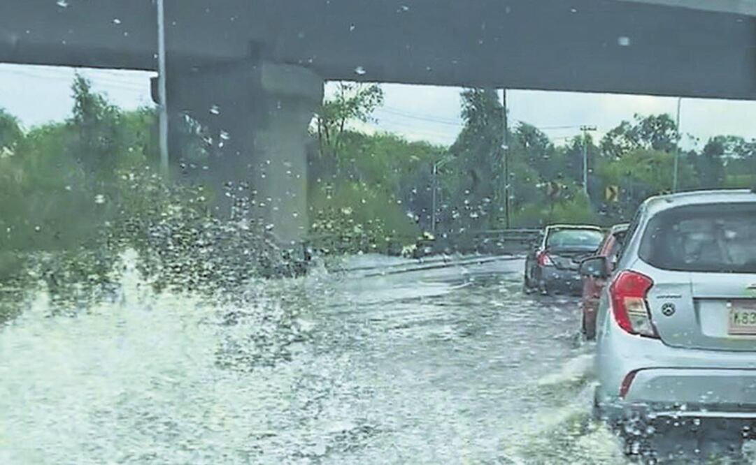Lluvias provocan inundaciones en la zona, denuncian. Foto: Especial