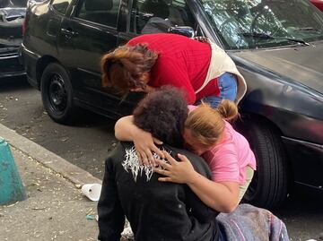 Localizan a mujer de la tercera edad que desapareció de baños de Chapultepec; se encontraba en un parque de la colonia Centro