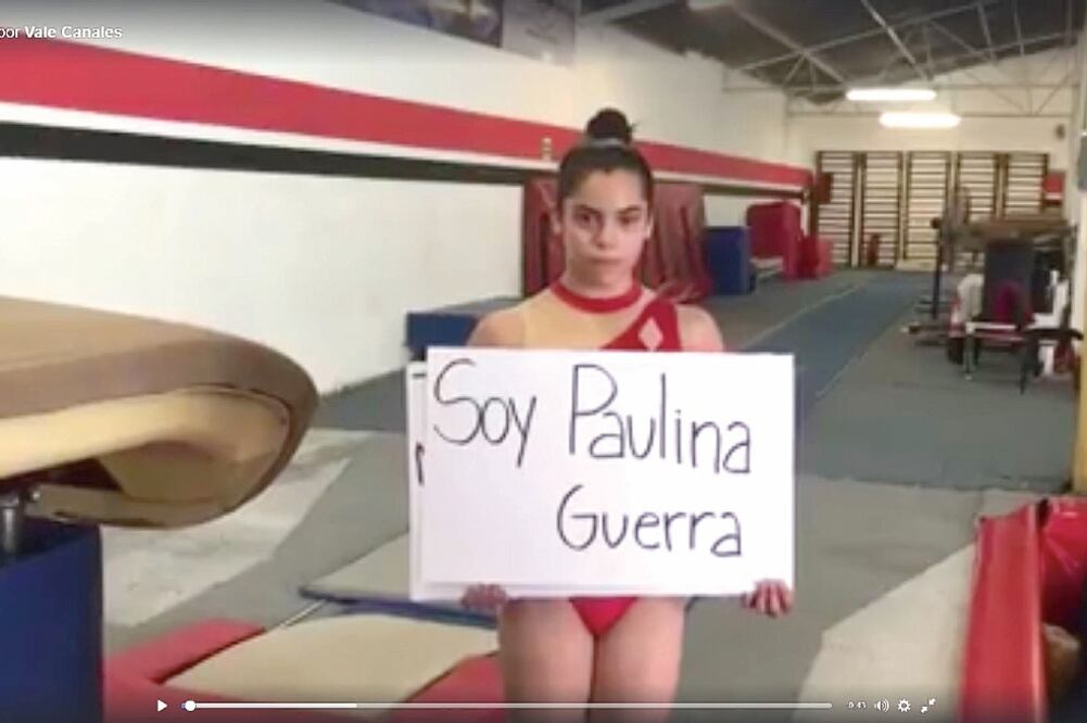 Paulina Guerra y Andrea Pirsh, dos quinceañeras que solicitan patrocinio vía videos, que se han vuelto virales (FACEBOOK)