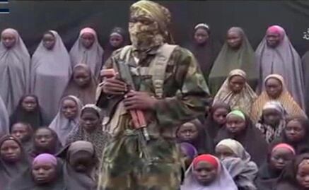 Nigeria negocia liberación de 83 niñas de Chibok