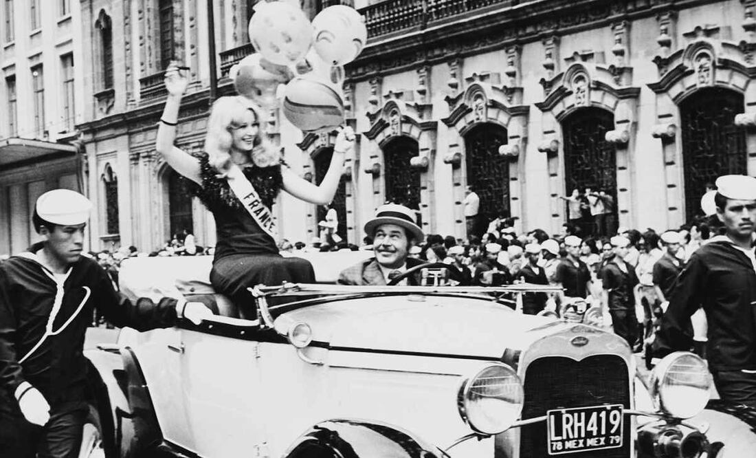 En 1978, la Miss Universo Margaret Gardiner llevo un peinado de gatito en su coronación.