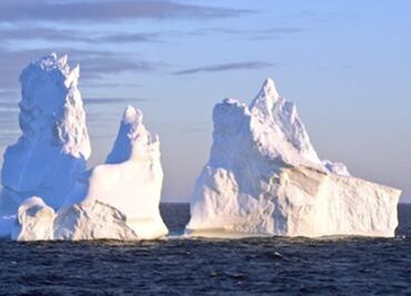 Iceberg colosal se separa de una plataforma en la Antártida