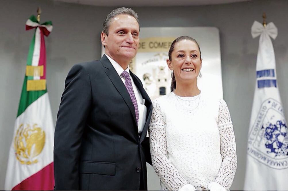 La ex delegada asistió ayer a una reunión con empresarios de la Cámara de Comercio, Servicios y Turismo de la Ciudad de México (Canaco) (CORTESÍA)