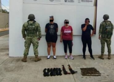 Fuerzas federales capturan a tres mujeres en posesión de dos fusiles AK-47, cargadores y cartuchos útiles en Culiacán
