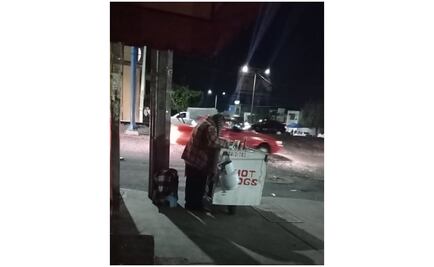 Don Abel no vendía ningún hot dog en Querétaro y así lo ayudaron en redes 