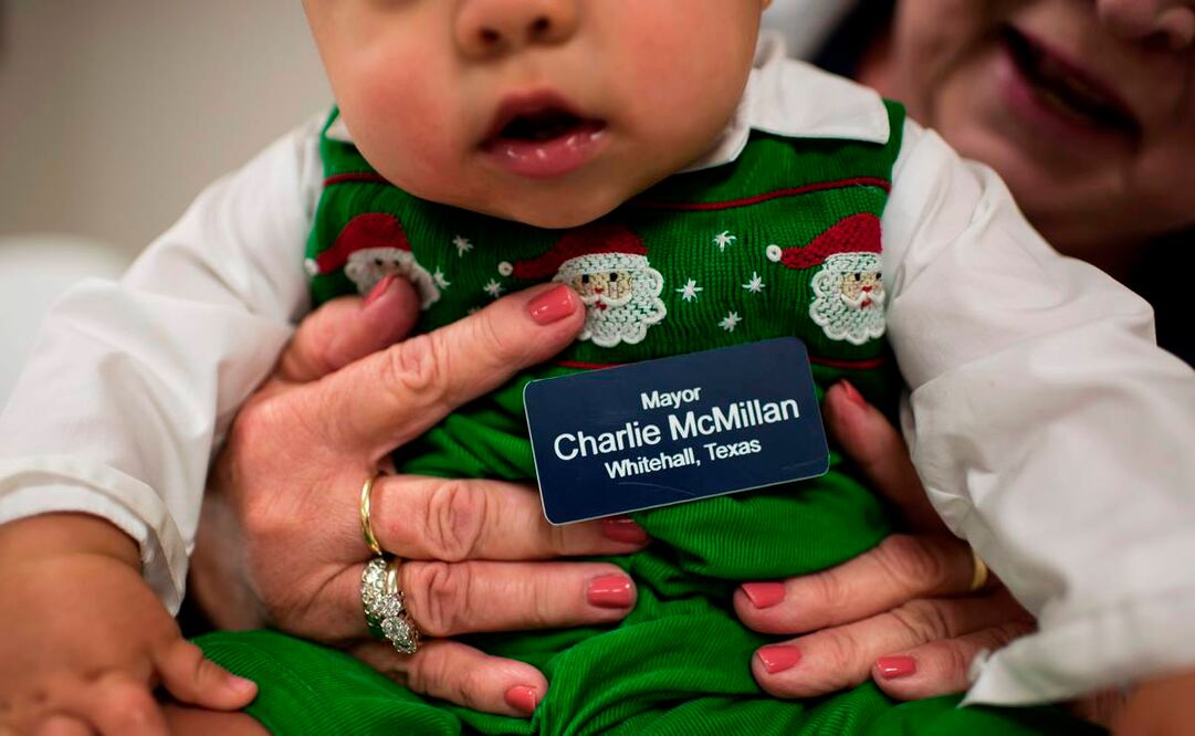 Charlie McMillan no es un funcionario ordinario de la ciudad. Fotos: AFP