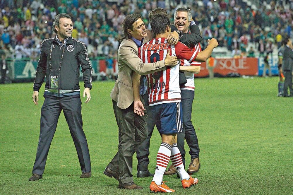 Directiva, cuerpo técnico y jugadores, hoy molestos por falta de apoyo (ERNESTO PÉREZ M. IMAGO7)