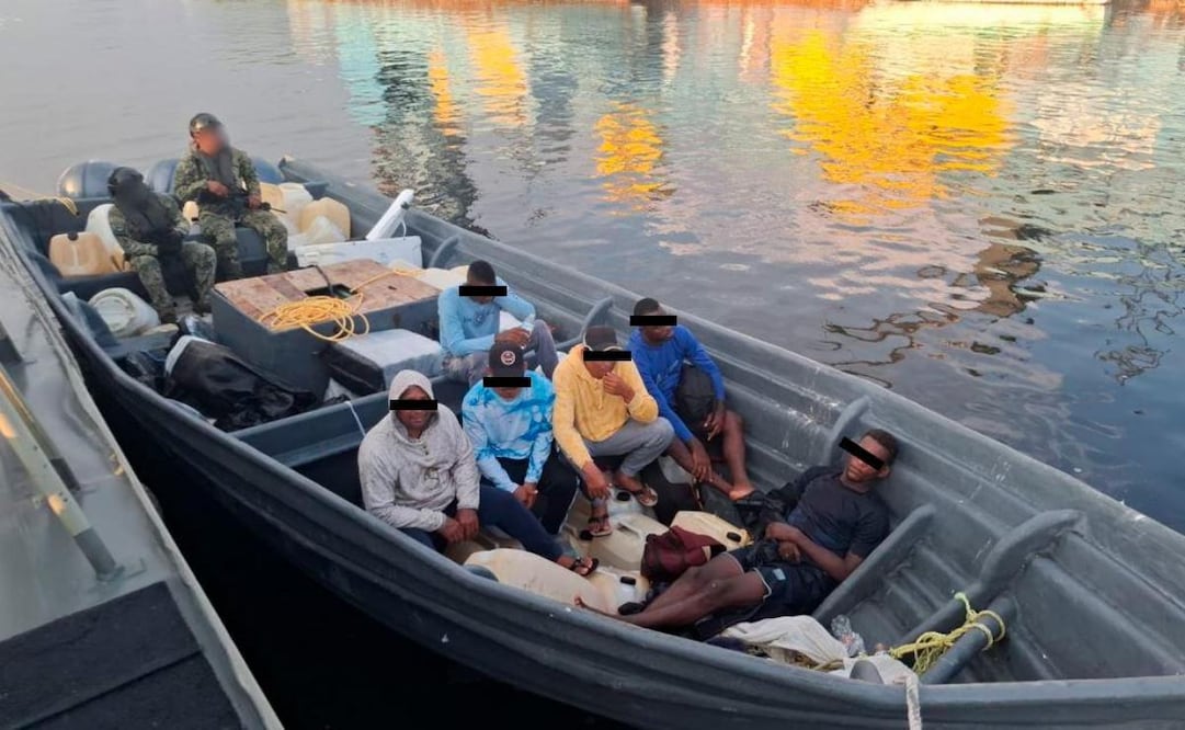 Autoridades federales detienen a seis extranjeros; aseguran cerca de una tonelada de cocaína frente a costas de Chiapas. Foto: Especial