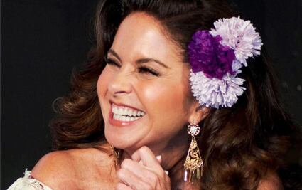 Usuarios descubren y critican añejo tributo de Lucero a Michael Jackson