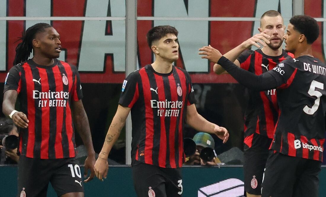 AC Milan derrota a la Roma sin Santiago Giménez en la convocatoria / Foto: EFE