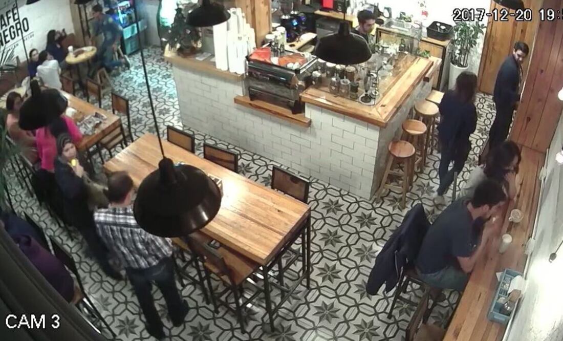 Captan robo a comensal en cafetería de Coyoacán