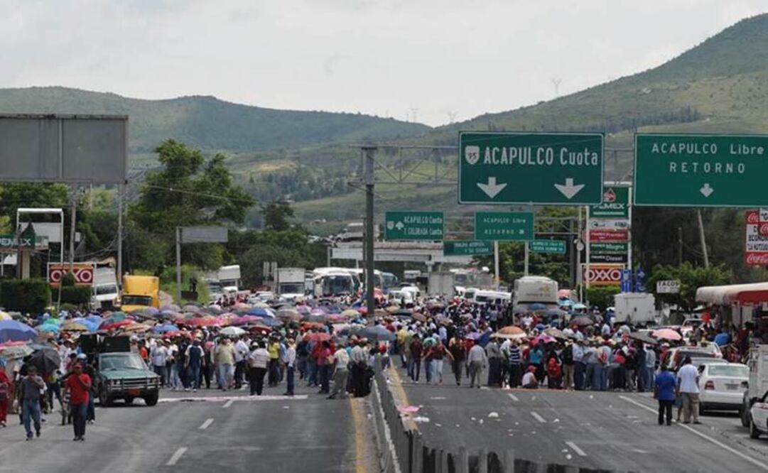 Luego de siete meses de movilizaciones en la entidad y en el DF, el MPG, organizaciones sociales, transportistas y normalistas llegaron a acuerdos