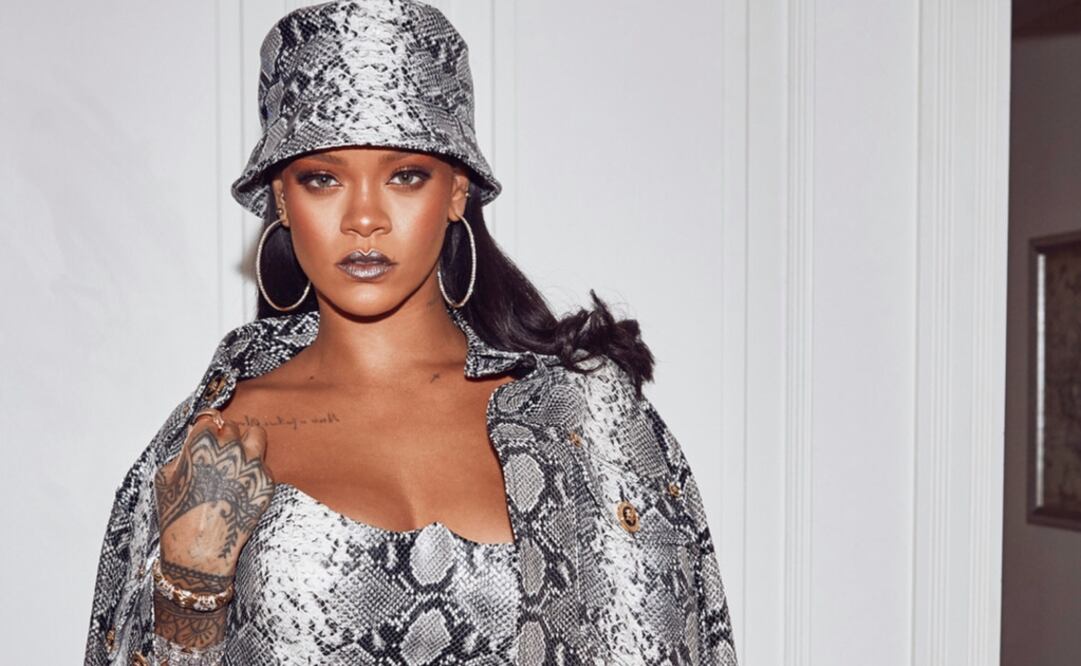 Su total look de 'snake print' llamó la atención en su perfil de Instagram. Foto: Instagram badgirlriri