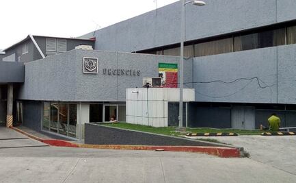 Militares llevan mañanitas a doctoras y enfermeras en hospital de NL