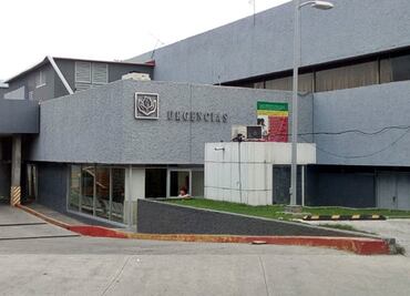 Militares llevan mañanitas a doctoras y enfermeras en hospital de NL