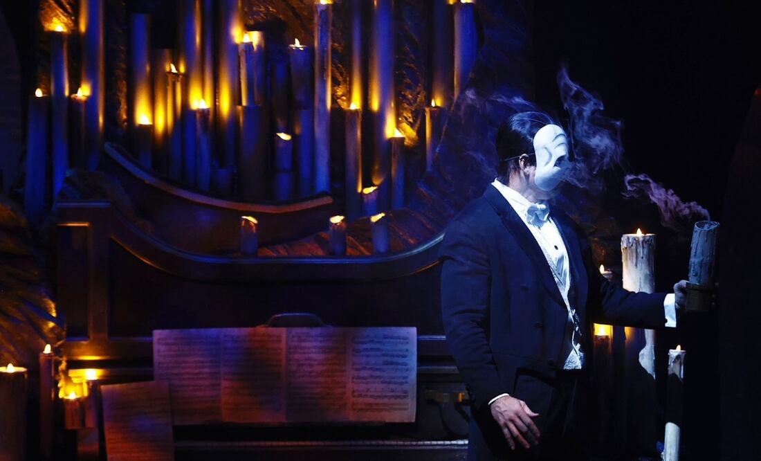 Estreno de la obra El Fantasma de la ópera en el Teatro de los Insurgentes. Fotos: Berenice Fregoso El Universal