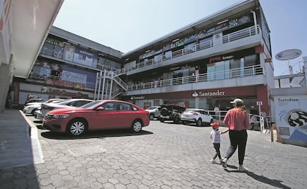 Se quejan en plaza por el estacionamiento