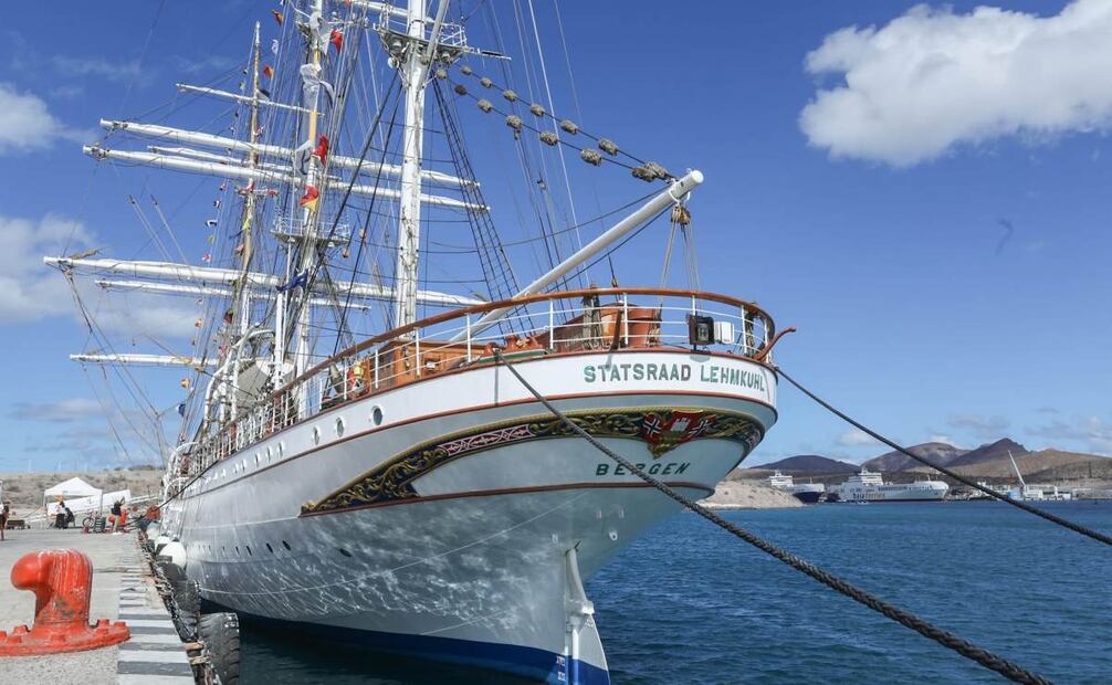 La Paz, Baja California Sur, recibe velero noruego "Statsraad Lehmkuhl" 
Foto: Especial.