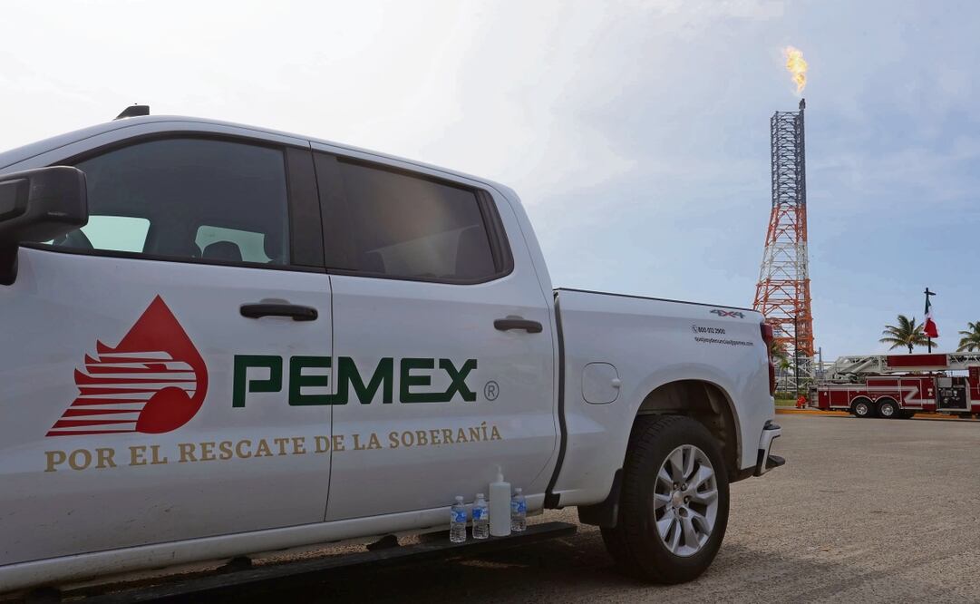 Pemex actualizó las cifras oficiales de operaciones de sus refinerías en las que apunta que el proceso de crudo en la también conocida como Refinería Olmeca se situó en 191 mil 657 barriles diarios, e incluso tuvo un descenso de 1.6% respecto a septiembre. Foto: Archivo / EL UNIVERSAL
