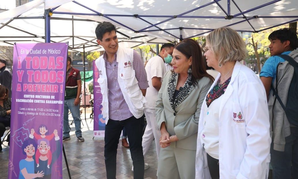 Clara Brugada asegura mejores condiciones en los módulos de aplicación del biológico. Foto: Cortesía.