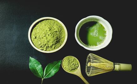 Cómo preparar bebidas con matcha desde casa