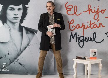 Pandemia le "quita" su carrera a Miguel Bosé y escribe sus memorias; revela en la FIL