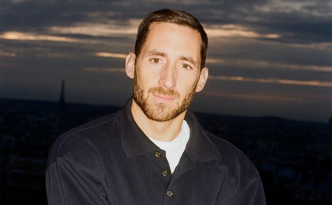 Antonin Tron es el nuevo director creativo de Balmain. Foto: Instagram @balmain @antonintron