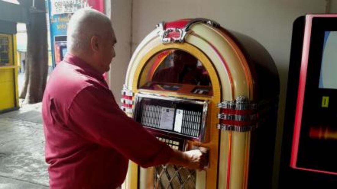 Sinfonolas, de discos de vinil a la “nube”