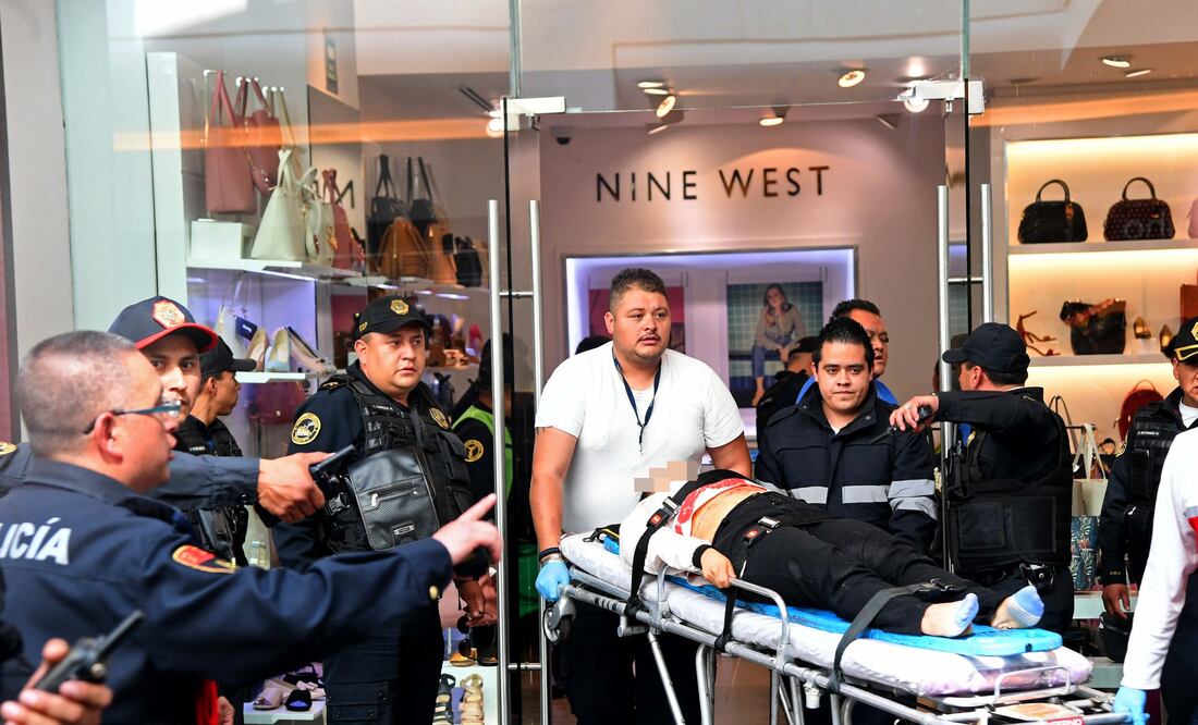 De acuerdo con el parte informativo, un hombre de 30 años ingresó al local de venta de calzado y bolsas ubicado en el segundo piso del complejo, y directamente se fue sobre una empleada a quien le disparó en el abdomen (Foto: Gráfico)