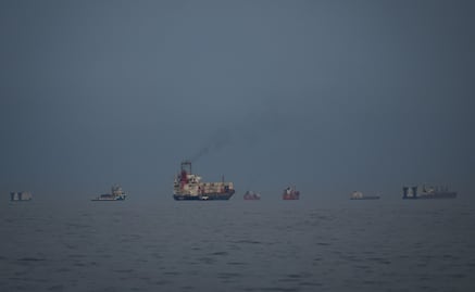 Bloqueo de Ormuz amenaza importaciones de alimentos y fertilizantes; subirán los precios, alerta OMC