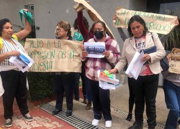 Activistas protestan frente al Congreso de Hidalgo; exigen renuncia de la presidenta de la Comisión de Derechos Humanos del Estado