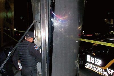 Destruyen cinco módulos de publicidad; van 15 en este mes