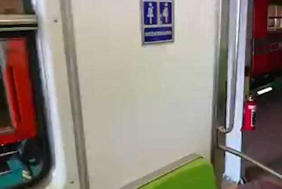 Metro sólo opera con 280 trenes de 380; 100 están en talleres