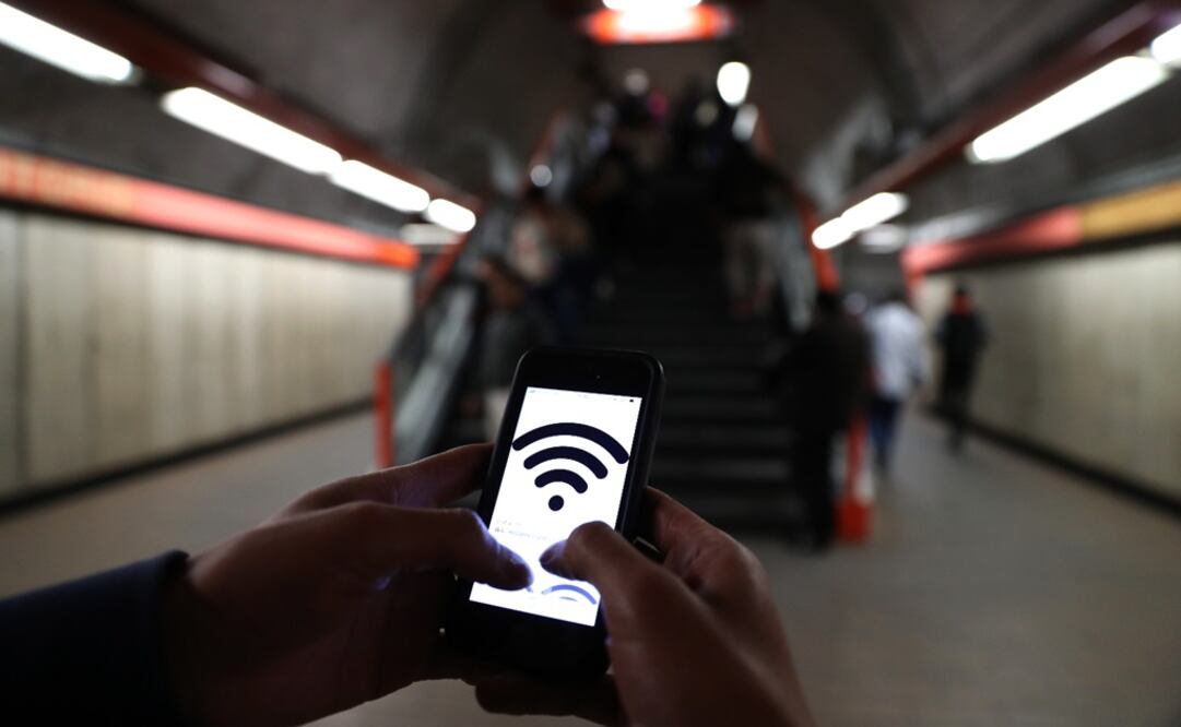 For mobile broadband services, people surveyed stated that they were willing to pay 298.46 pesos more - Photo: Valente Rosas/EL UNIVERSAL