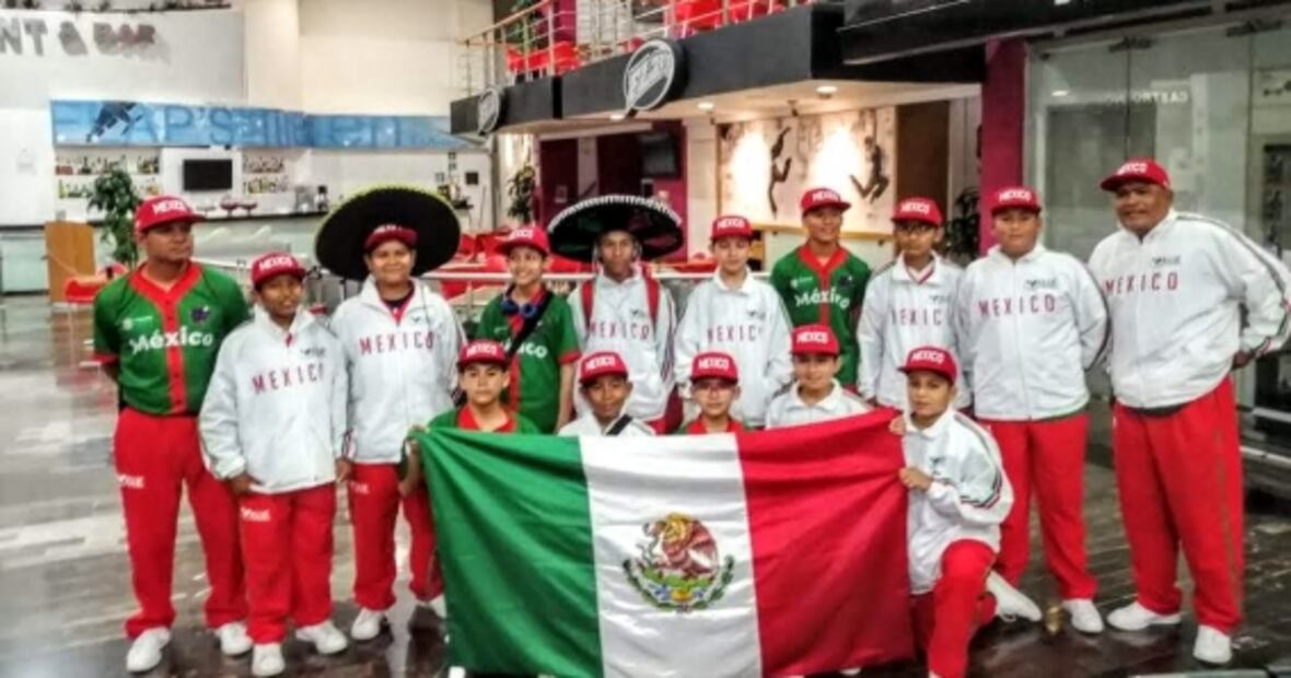 Niños piden bola a AMLO para conocerlo y viajar a Palacio Nacional