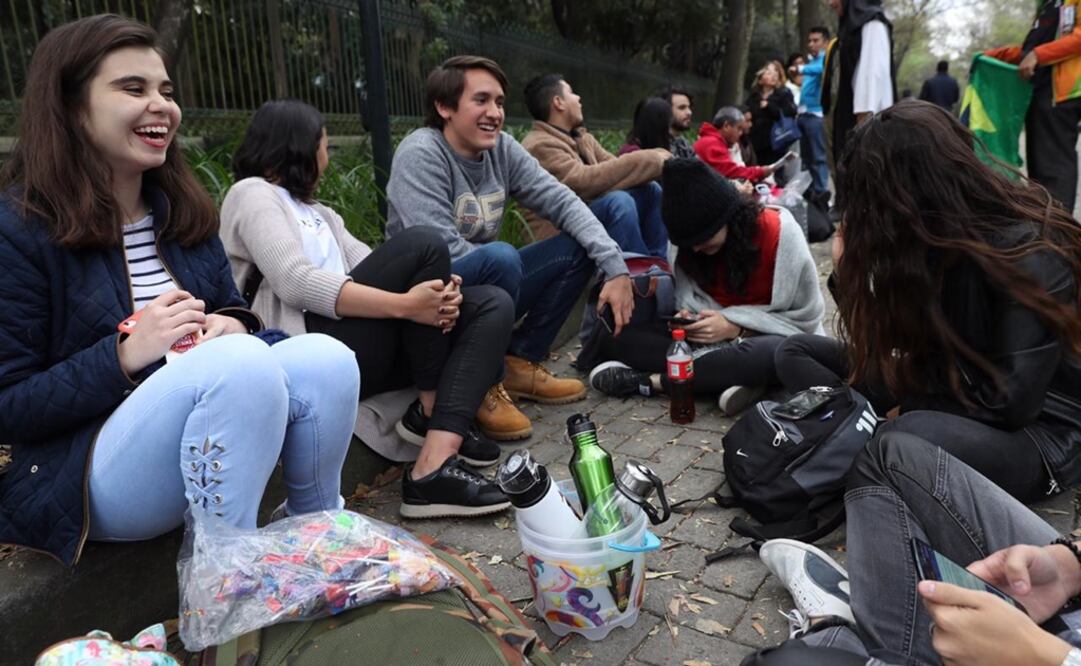 Gente esperando para ver "Roma" en Los Pinos. FOTO: Juan Carlos Reyes/El Universal