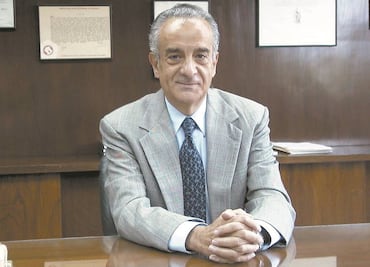 “Los políticos son soberbios e ignorantes de la ciencia”: Adolfo Martínez Palomo