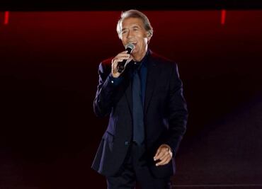 Nostalgia y lágrimas provoca Napoleón en el Auditorio Nacional